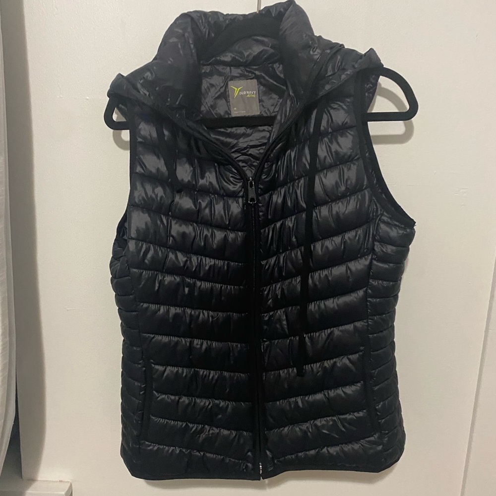 Old navy puffer vest
